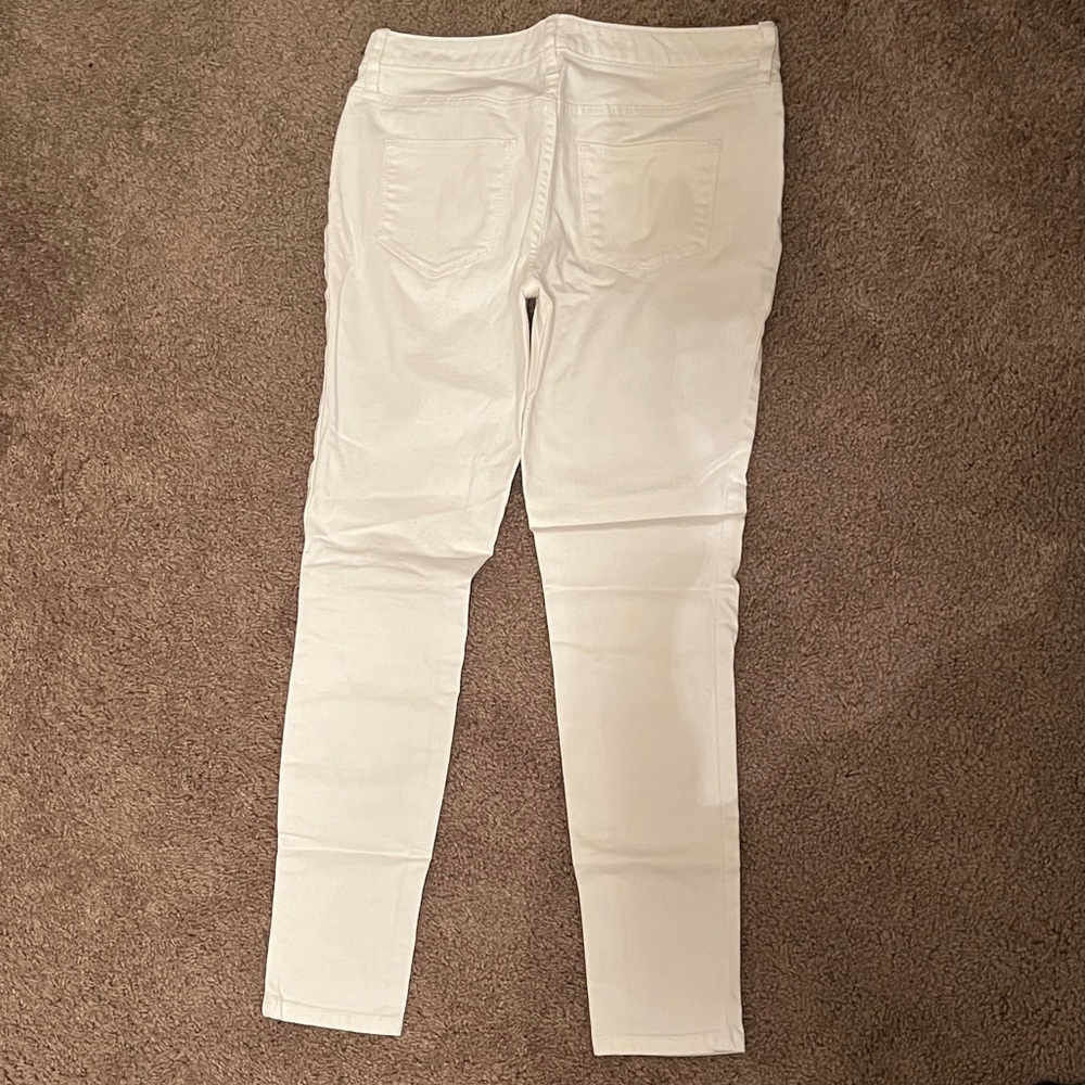 Universal Thread Classic White Denim - image 3